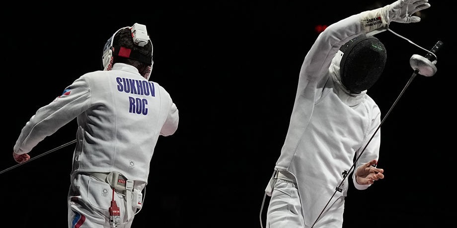 Российские шпажисты завоевали первую медаль на Олимпиаде-2020 - фото