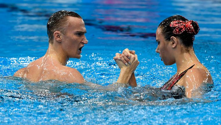 Ищенко выступила за мужское синхронное плавание на Олимпийских играх - фото