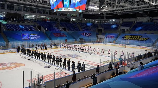 На Parimatch Sochi Hockey Open хотят попасть болельщики. Но «Авангард» и «Трактор» зажгли даже без них - фото