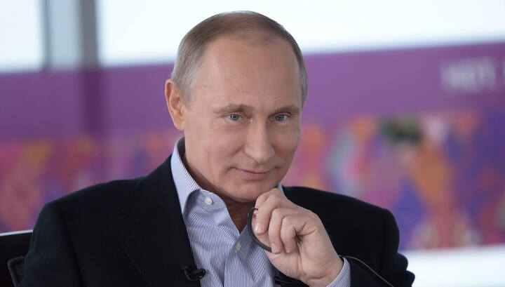 Владимир Путин открыл турне Кубка ЧМ-2018 по футболу - фото