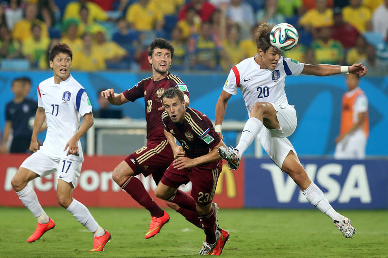 Российский футбол стал ближе к переходу в Азию. Что об этом говорят? - фото