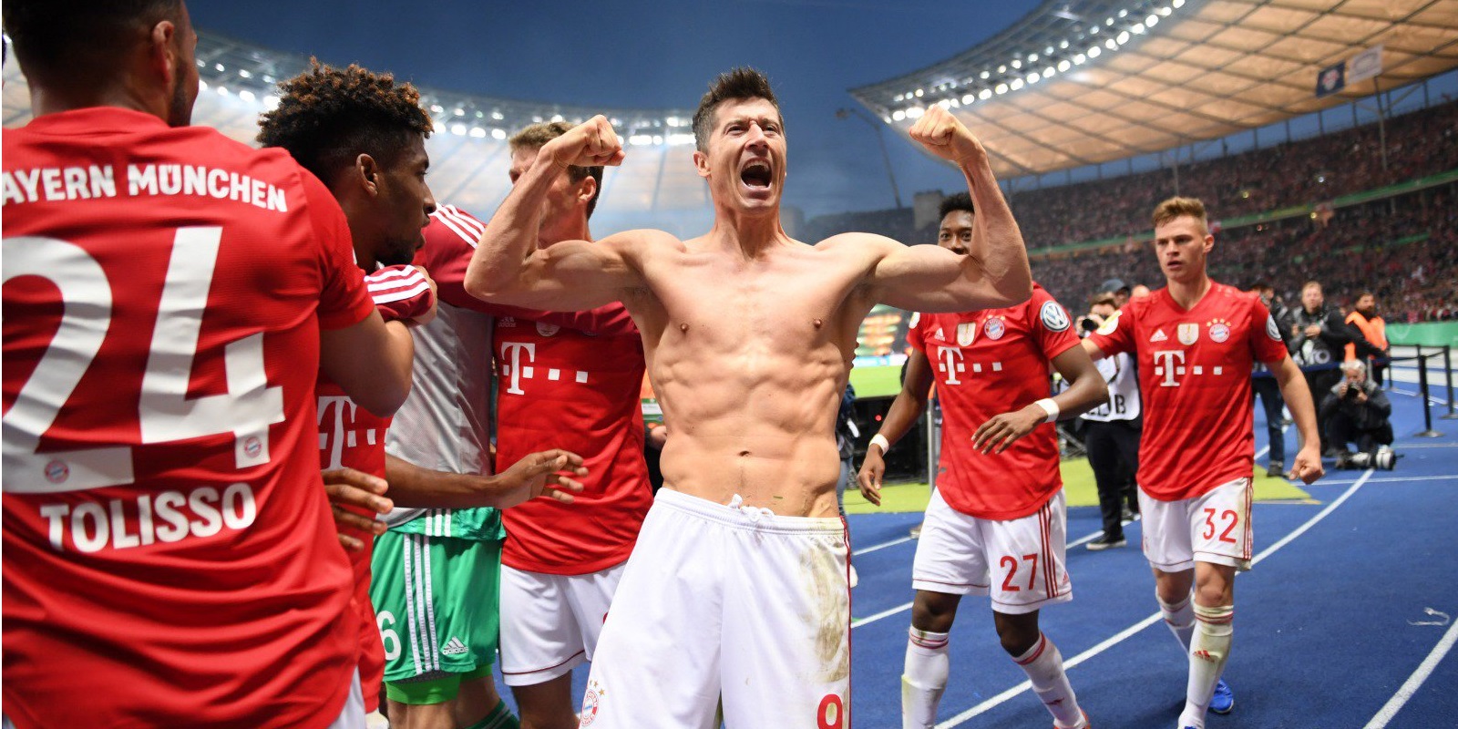 «Бавария» стала обладателем Кубка Германии в последнем матче Рибери и Роббена - фото