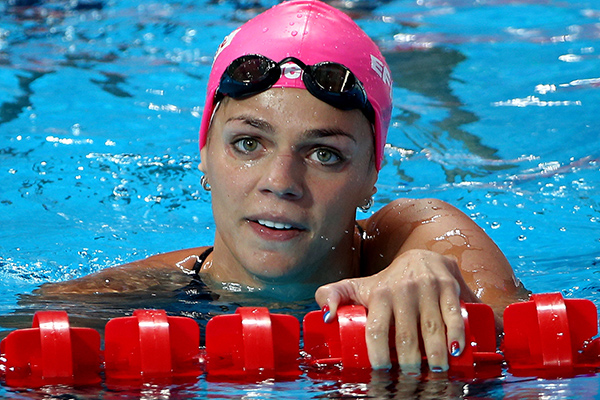 Ефимова завоевала золото на плавательной серии в Монако - фото