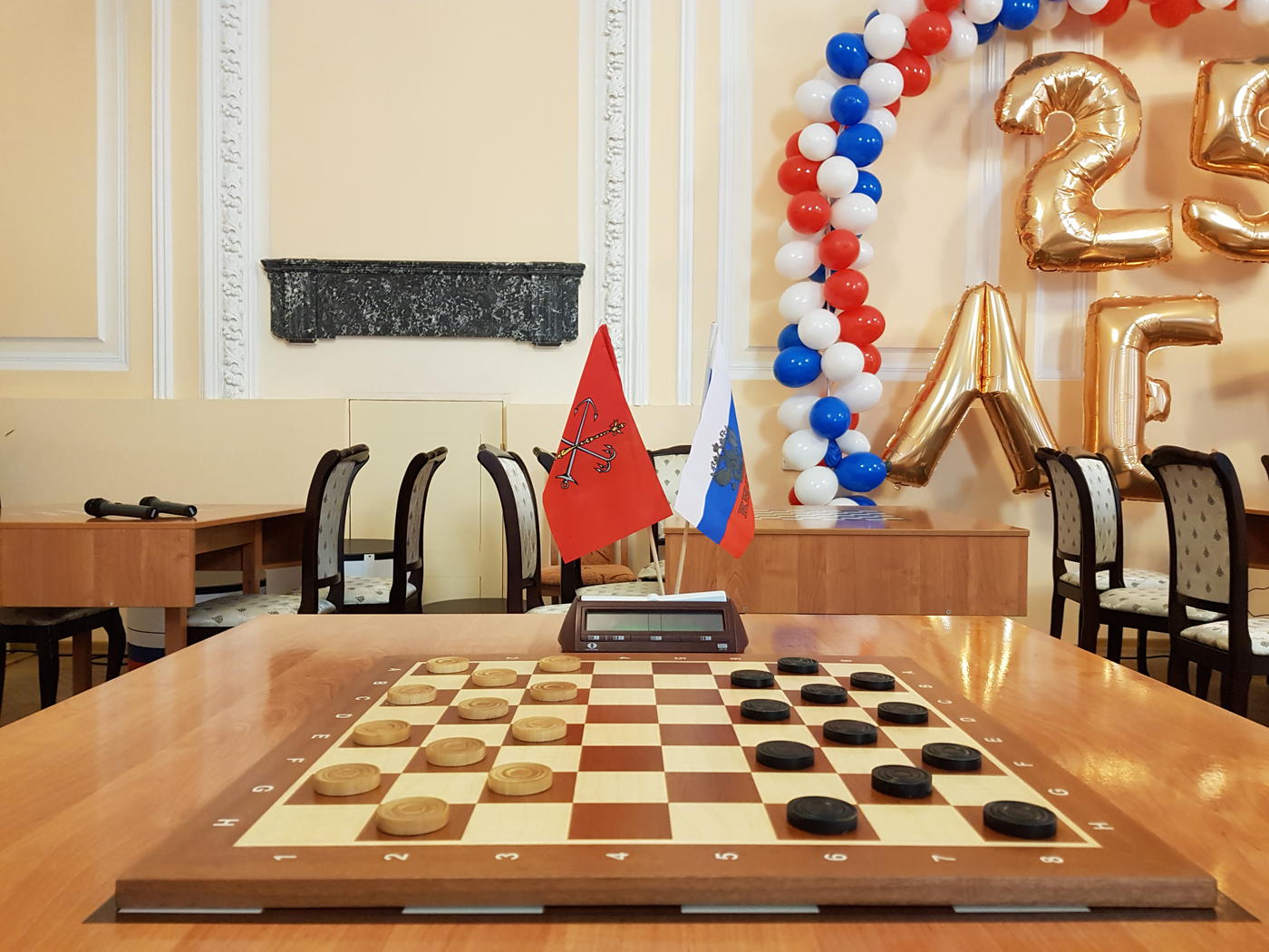 Федерация шашек Санкт-Петербурга посвящает онлайн-турнир 75-й годовщине Победы - фото