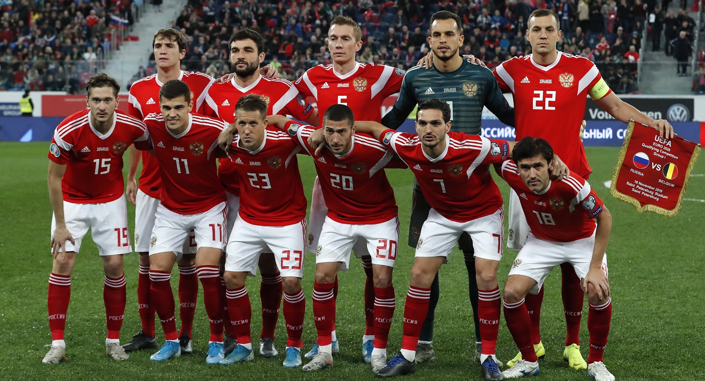 Перенос Евро сделает сборную России сильнее. За год подойдет группа способной молодежи - фото