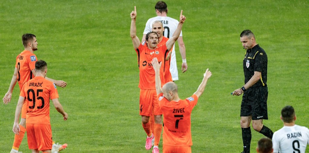 Воспитанник «Зенита» забил два невероятных гола в чемпионате Польши - фото