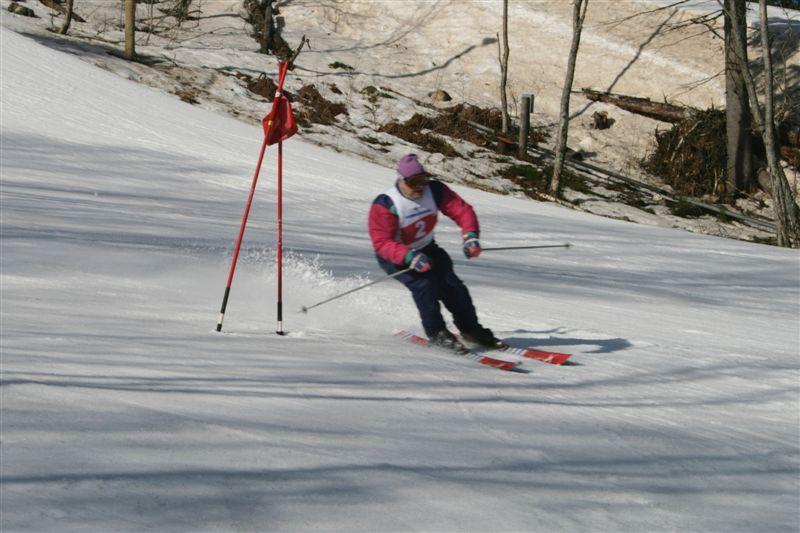 Российские горнолыжники тренируются на родине - фото