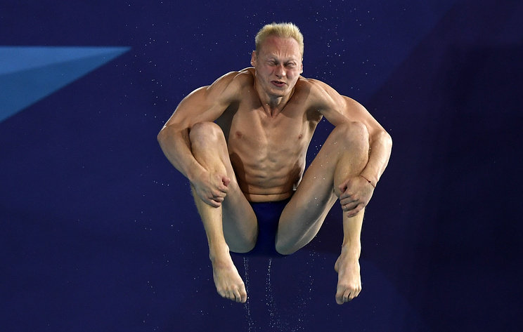 Илья Захаров завоевал серебро в прыжках воду на ЧЕ - фото