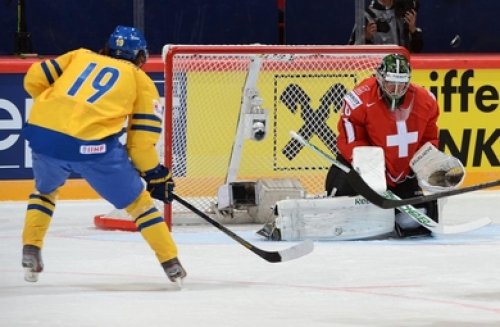 Шведы во второй раз подряд выиграли чемпионат мира - фото