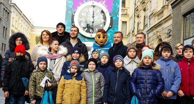 В Петербурге открыли часы обратного отсчета до Евро-2020 - фото
