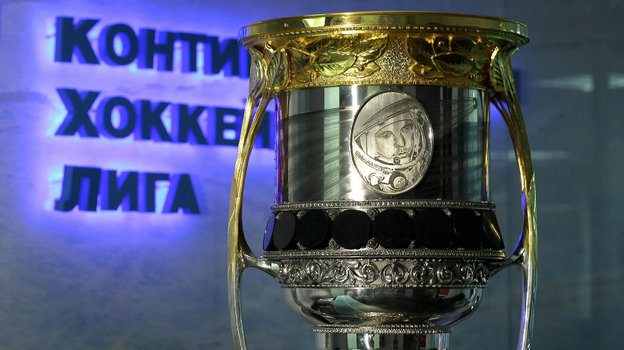 «Гагарин – это святое». Кожевников выступил против переименования главного трофея КХЛ   - фото