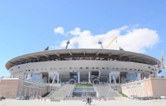 ФИФА снова приехала тестировать стадион на Крестовском - фото