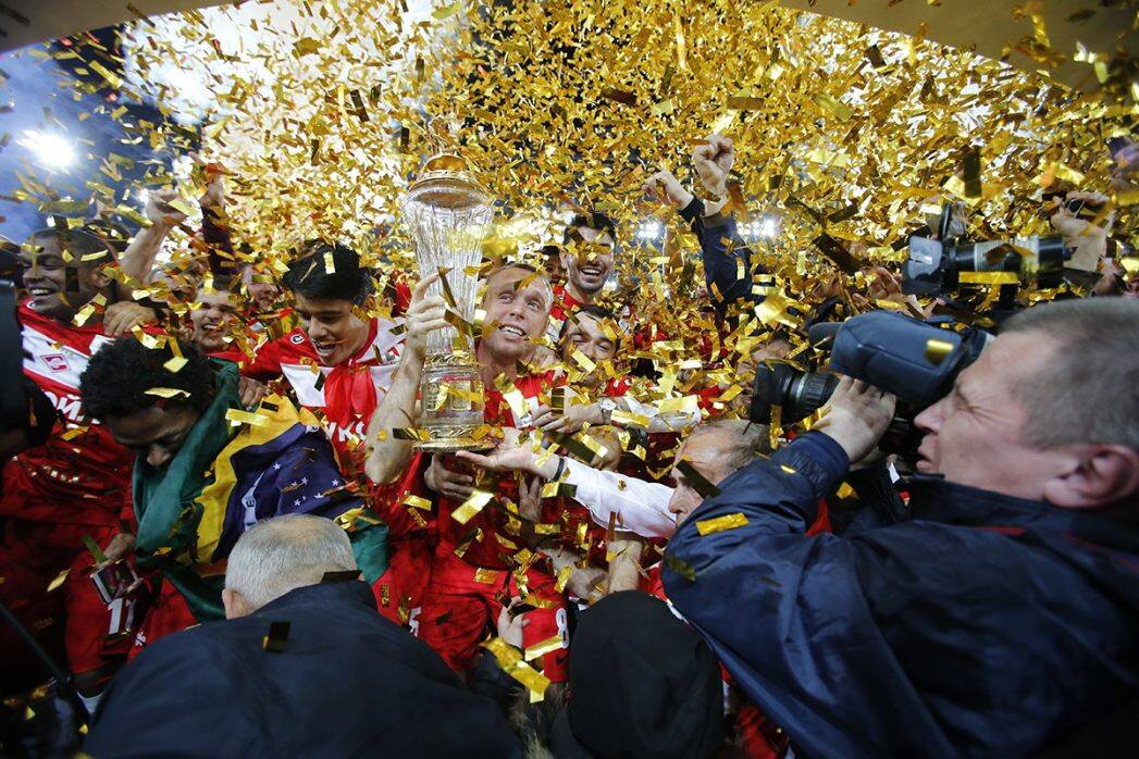 «Зенит» побеждает в России с 2019 года. Москва живет только воспоминаниями о чемпионстве - фото