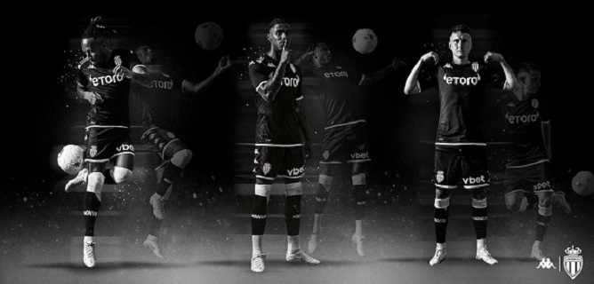 Головин вместе с «Монако» презентовал черную форму на новый сезон - фото