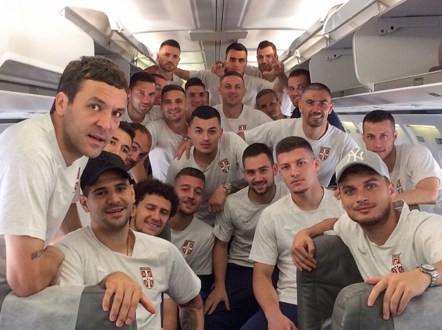 Участник ЧМ-2018 сборная Сербии прибыла в Калининград - фото