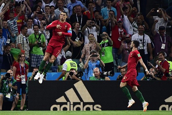 Португалия и Испания сыграли вничью, Роналду оформил хет-трик - фото