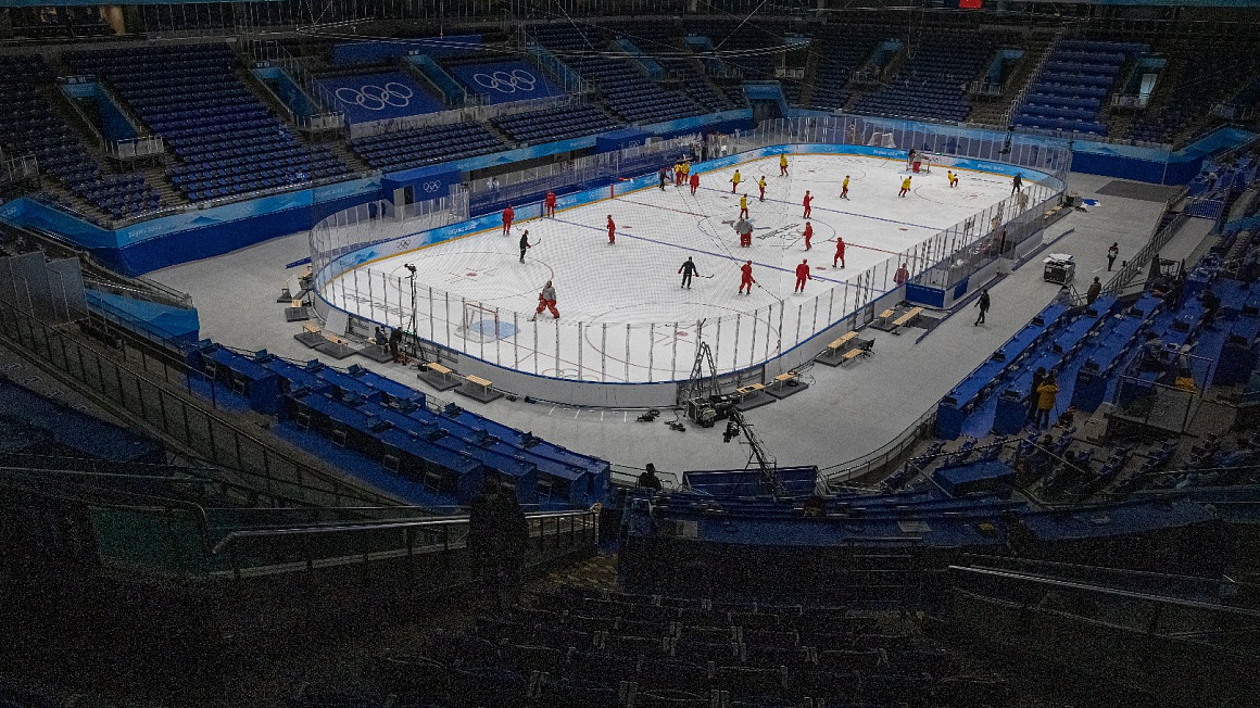 6 человек сборной России по хоккею заболели коронавирусом перед Олимпиадой - фото