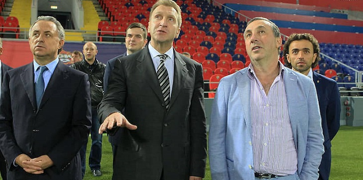 Навальный предложил ввести санкции против владельцев ЦСКА и «Динамо» - фото