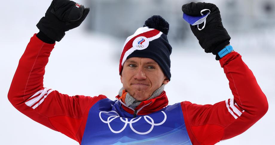 Петухов заявил, что расстроен результатом Большунова в гонке на 15 км на Олимпиаде-2022 - фото
