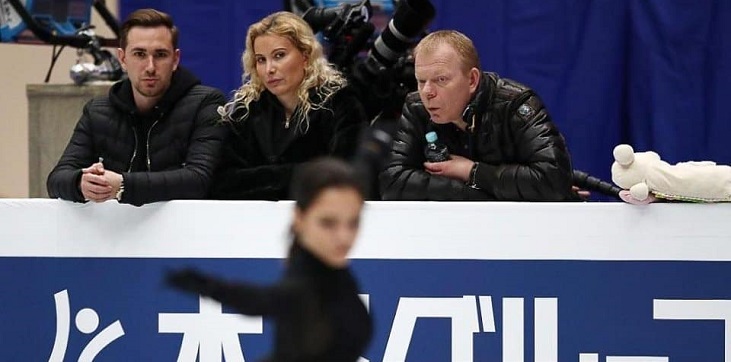 Тутберидзе vs. Медведева. Тренер прервала молчание, обвинив спортсменку в предательстве, но лучше бы она этого не делала - фото