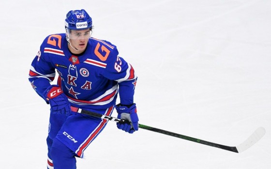 «Спартак» хочет получить за хоккеиста, играющего в НХЛ, более 100 миллионов рублей - фото
