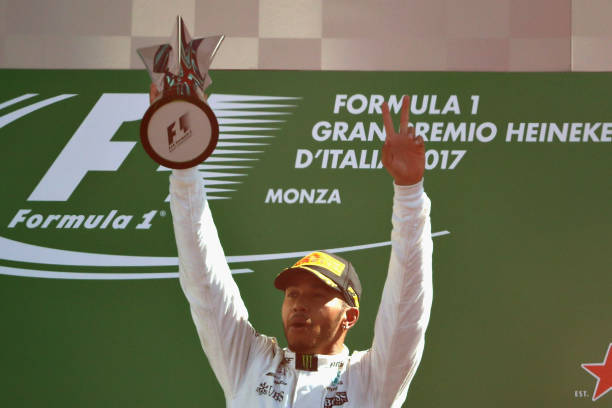 Хэмилтон выиграл Гран-при Италии и обошел Феттеля в личном зачете - фото