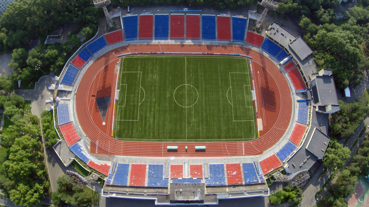 Пресс-атташе «СКА-Хабаровска»: Поле на нашем стадионе пока не готово - фото