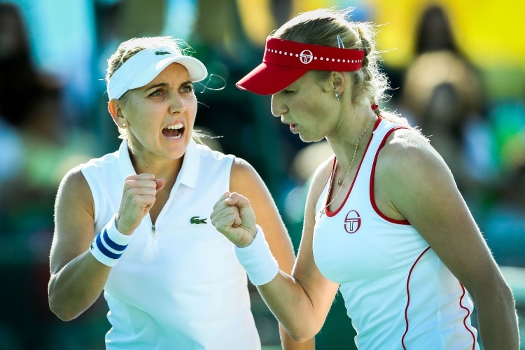 Веснина и Макарова вышли в финал парного итогового турнира WTA - фото