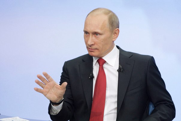 Владимир Путин поручил рассмотреть вопрос о продаже пива на стадионах - фото