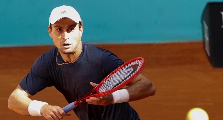 Карацев победил Медведева на турнире в Риме, выиграв пятый матч у игрока из топ-10 в сезоне - фото