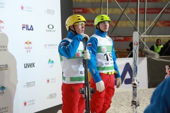 Два россиянина вышли в финал соревнований по лыжной акробатике - фото