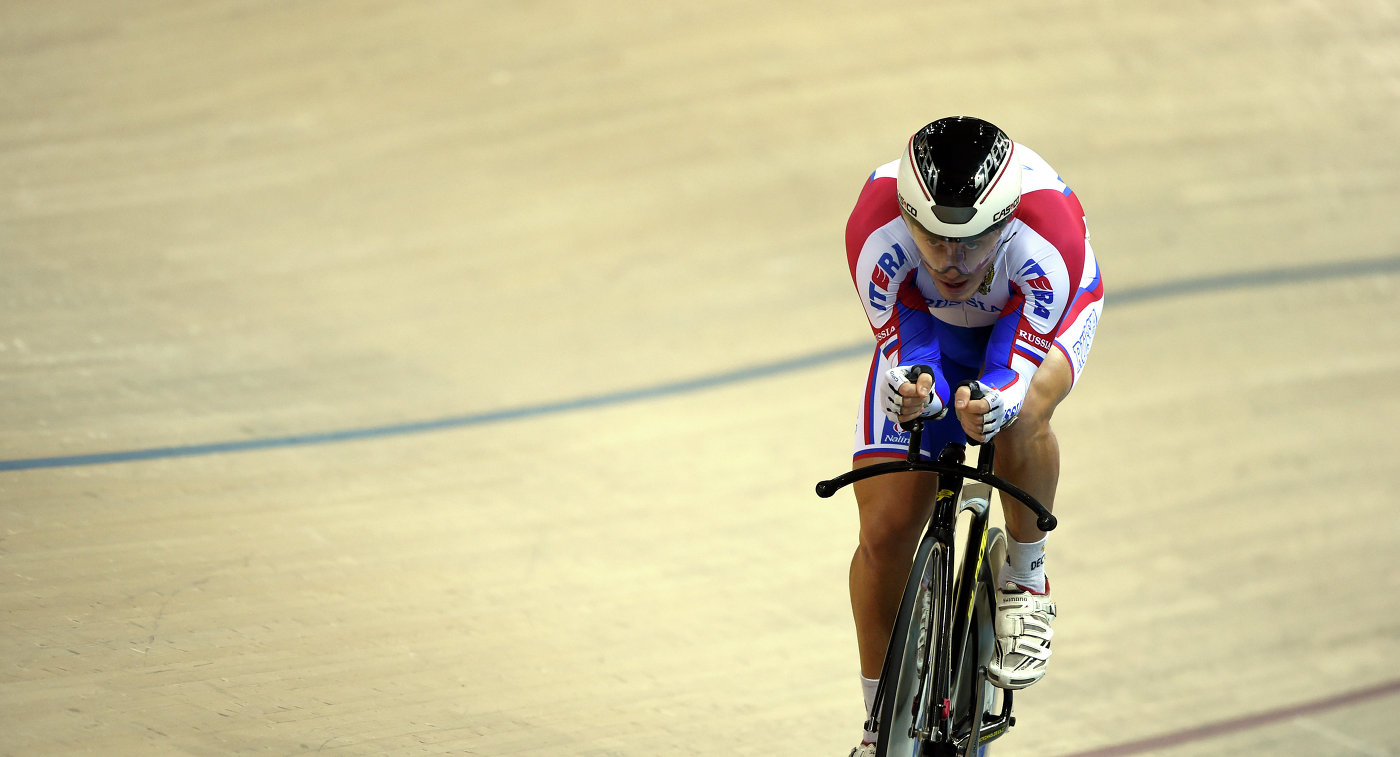 Евтушенко завоевал бронзовую медаль на ЧМ по велоспорту - фото