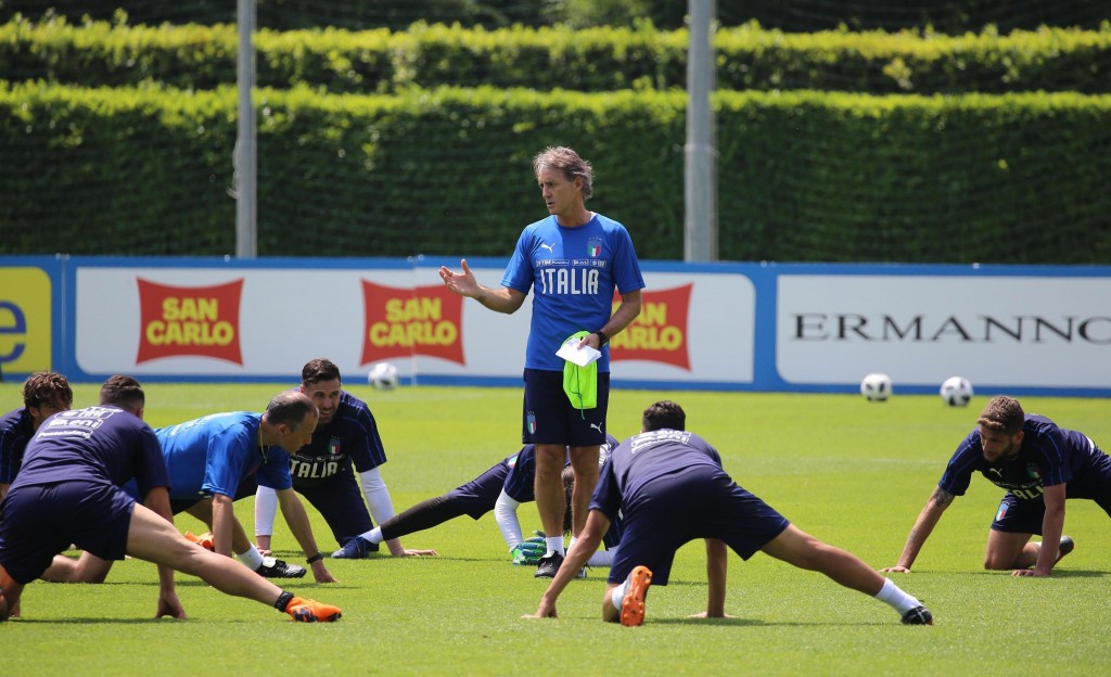 Манчини поставил Кришито в стартовый состав сборной Италии на матч с Саудовской Аравией - фото