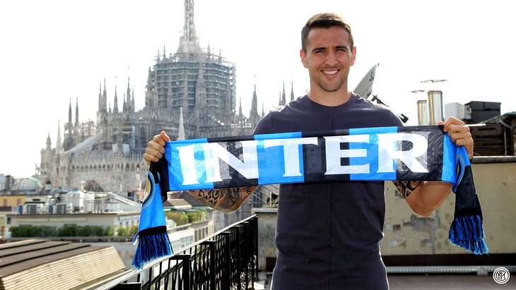«Интер» объявил о подписании полузащитника сборной Уругвая - фото