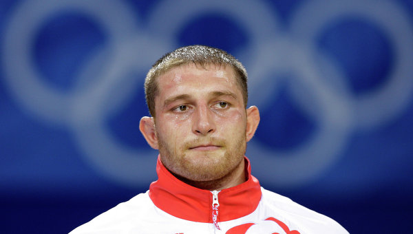 Хасан Бароев лишен серебряной медали Олимпиады в Пекине - фото