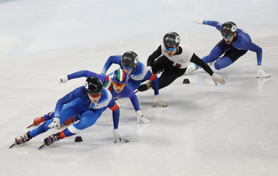 ISU предварительно включил квоты для российских конькобежцев для участия в чемпионате Европы в 2023 году - фото