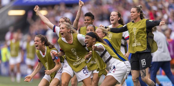 Суд отказал женской сборной США в равноправии, потому что мужская играет хуже - фото