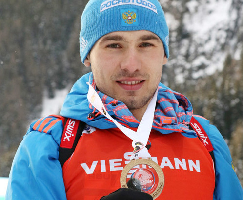Антон Шипулин продолжает приносить медали на Кубке мира - фото