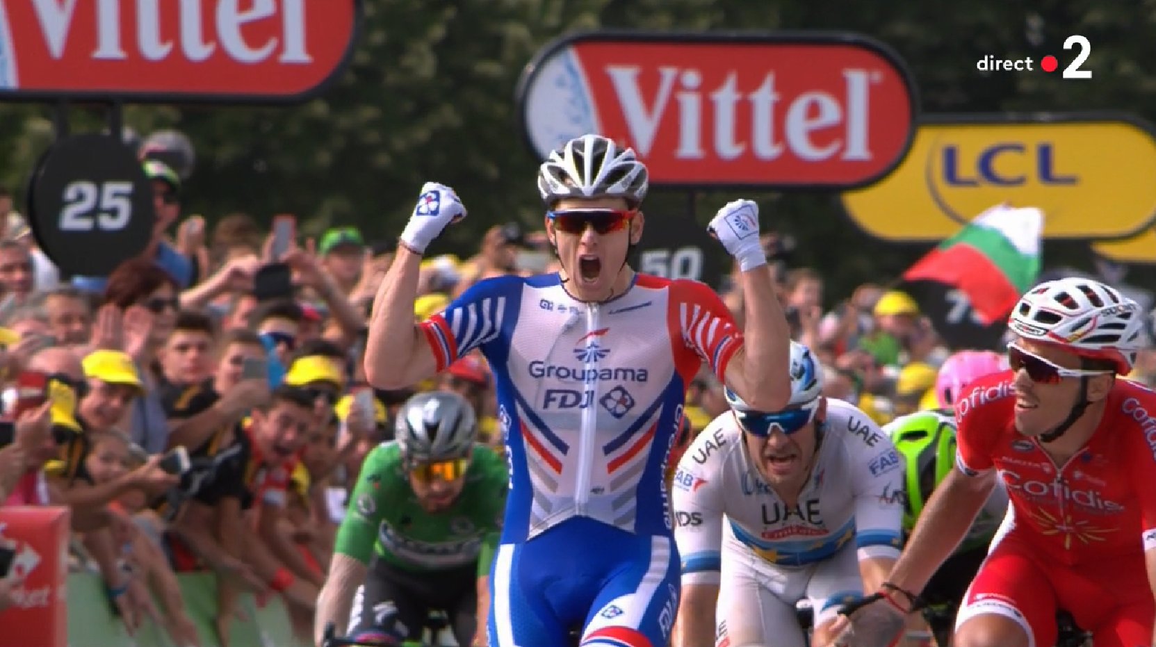 Француз Демар стал победителем 18-й этапа «Тур де Франс» - фото
