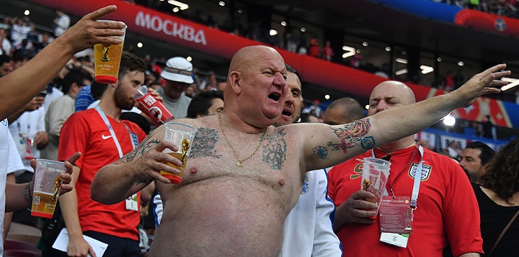 Михаил Дегтярев пояснил, почему клубы не получат доход от продажи пива на стадионах - фото
