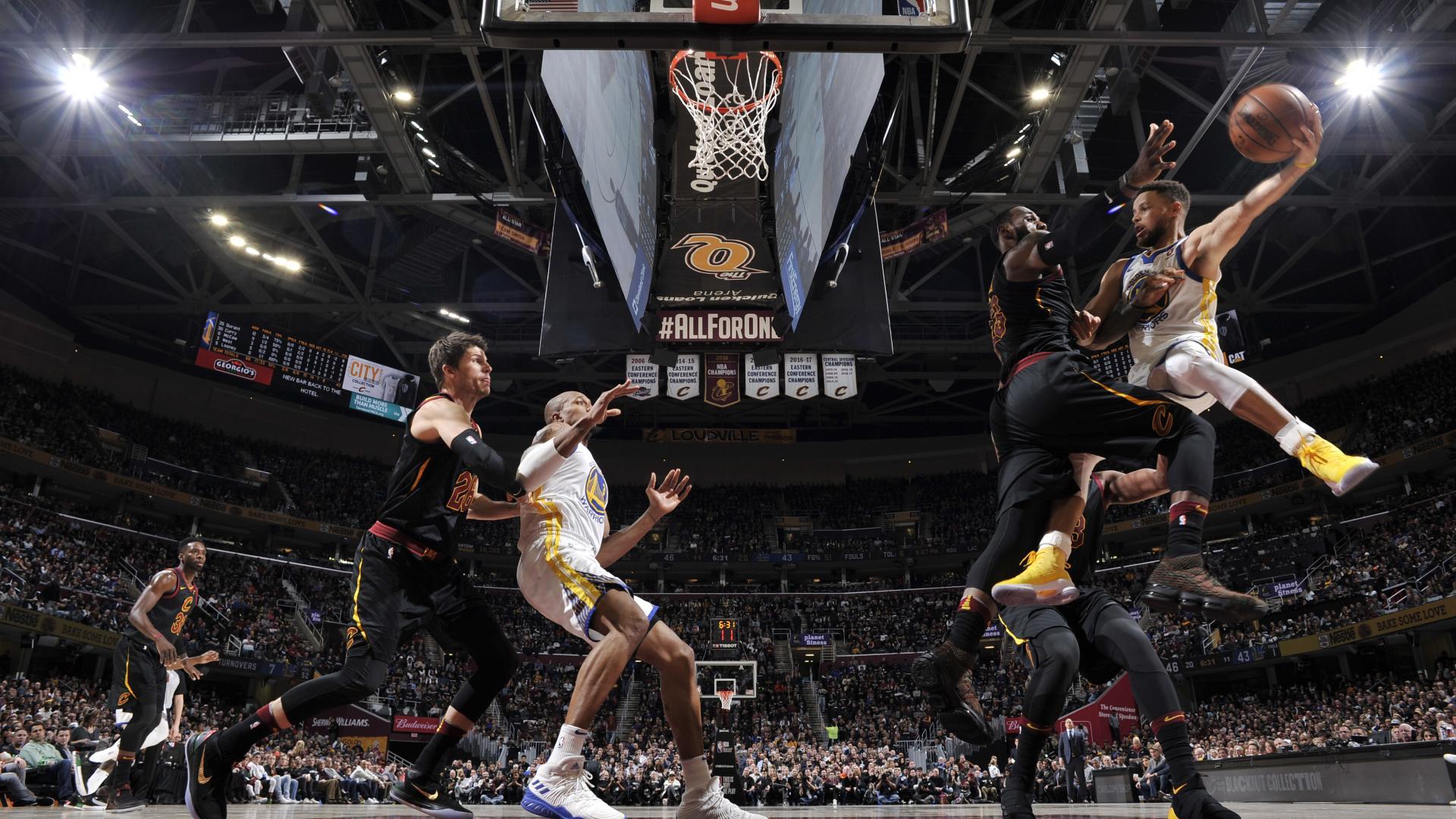 «Голден Стэйт» повел в счете в финальной серии НБА благодаря овертайму, «Кливленд» упустил победу в основное время - фото