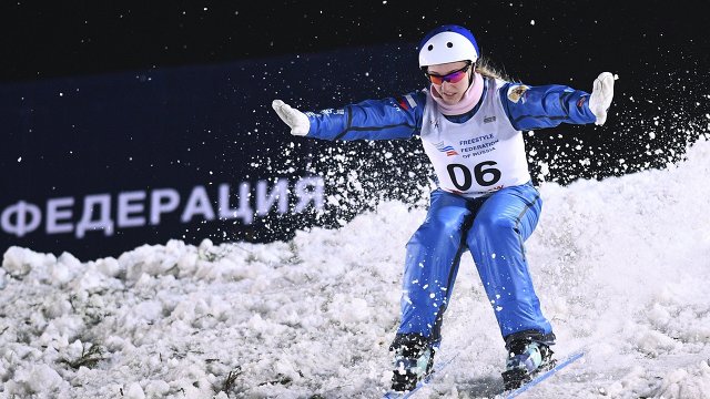 Орлова и Спиридонова вышли в финал Олимпиады в лыжной акробатике - фото