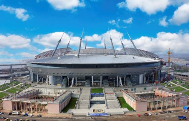 Питер день за днем: Убыточный стадион на Крестовском и новые интересы «Зенита» - фото