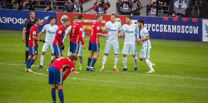 Роман Орещук: У «Зенита» в атаке играет половина сборной России, а удар Маурисио в штангу — единственный опасный момент - фото