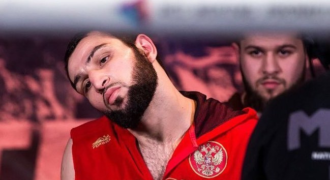 В Москве боксер был экстренно госпитализирован после боя в «Олимпийском» - фото