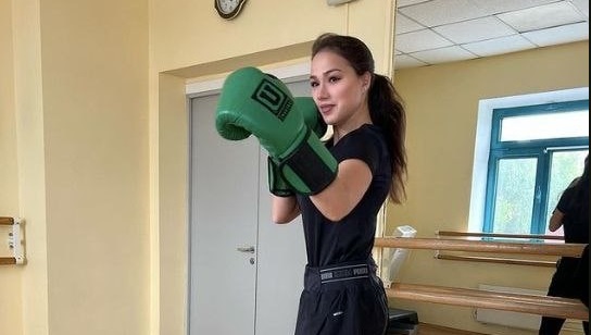 Вынос мозга! Алина Загитова будет драться на ринге с действующим олимпийским чемпионом по боксу - фото