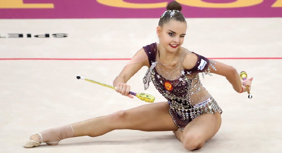 Дина Аверина завоевала очередное золото чемпионата мира, но Винер-Усманова недовольна - фото
