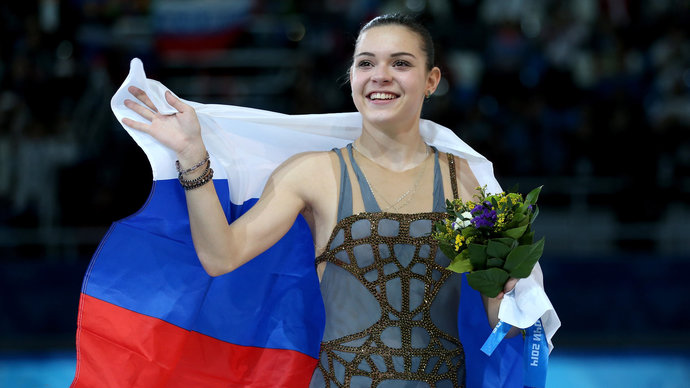 Сотникова пообещала воспитать олимпийскую чемпионку - фото