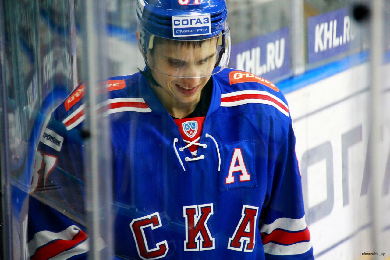 Шипачев не исключил отъезда в НХЛ  в следующем сезоне - фото