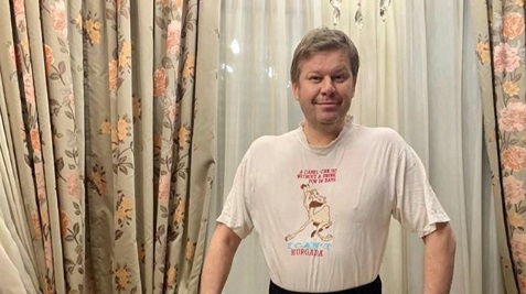 Дмитрий Губерниев вышел на пробежку и потребовал, чтобы Россия сидела дома - фото